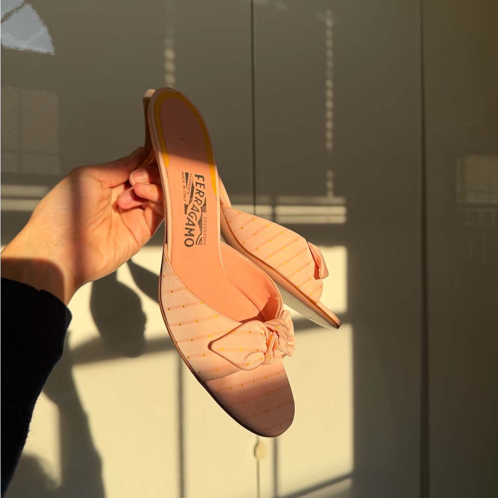 Nwt Salvatore Ferragamo Baby Pink Kitten Heels